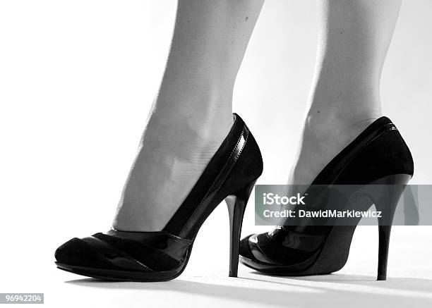 Bellissima Scarpe - Fotografie stock e altre immagini di Abbigliamento - Abbigliamento, Abbigliamento da lavoro, Abbigliamento da lavoro formale