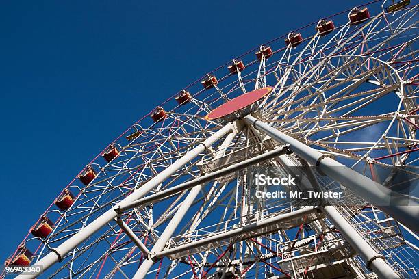 Grande Rodagigante Carnaval - Fotografias de stock e mais imagens de Admirar a Vista - Admirar a Vista, Alegria, Alto - Descrição Física