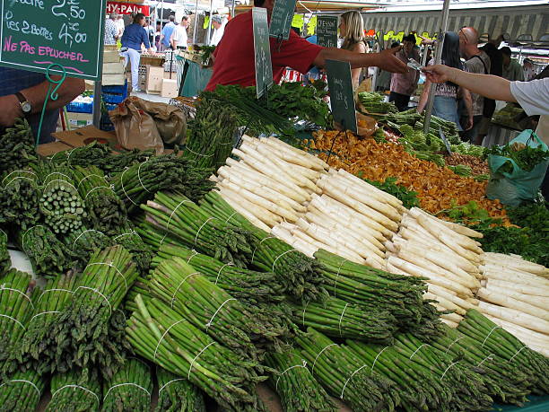 asparagus French market
