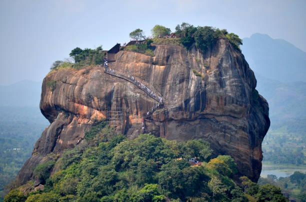 sigiriya lion rock fortress - buddhism sigiriya old famous place imagens e fotografias de stock