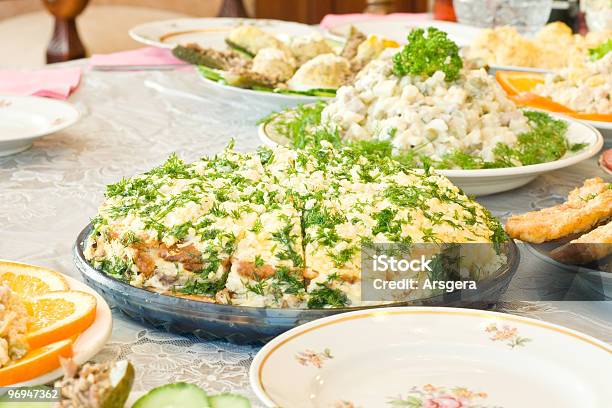 Leckere Kuchen Bankett Im Restaurant Stockfoto und mehr Bilder von Dekoration - Dekoration, Dienstleistung, Ereignis