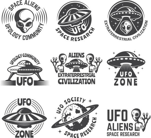 ilustraciones, imágenes clip art, dibujos animados e iconos de stock de etiquetas monocromáticas o distintivos con fotos de extraterrestres, ovnis y espacio - characters exploration colors old fashioned