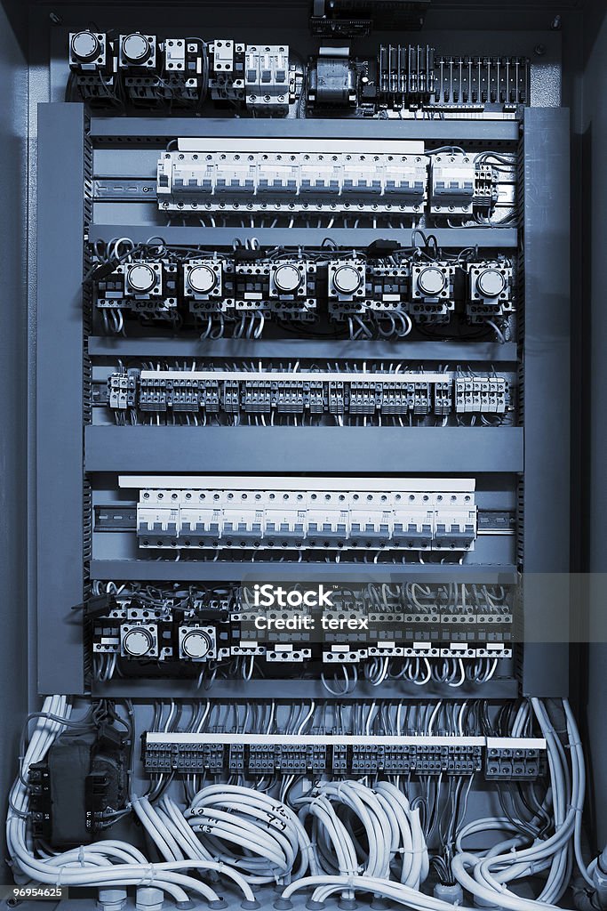 Провода в коробке - Стоковые фото Панель управления роялти-фри