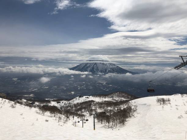 istock Yotei Mountain with a cloud ring and hat, Niskeo 969549860