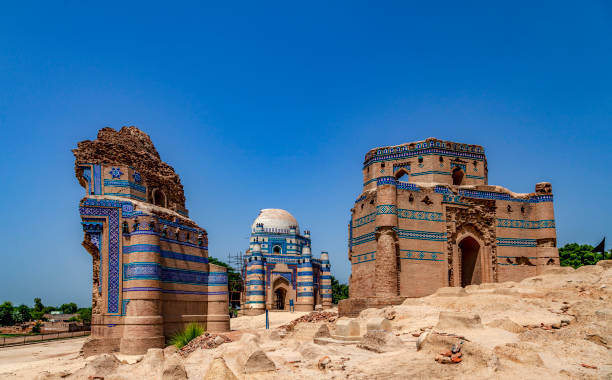 istock shrine of uch shareef 969562844