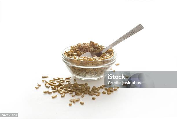 Foto de Sementes De Girassol e mais fotos de stock de Alimentação Saudável - Alimentação Saudável, Branco, Cereal do café da manhã