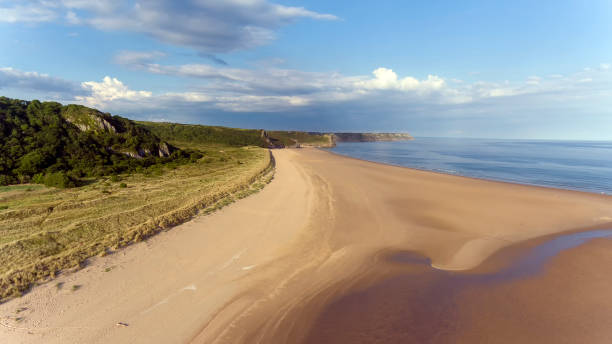 istock Sweeping sands of Oxwich Bay 969597740