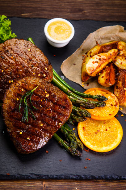 istock Grilled steak with asparagus 969645350