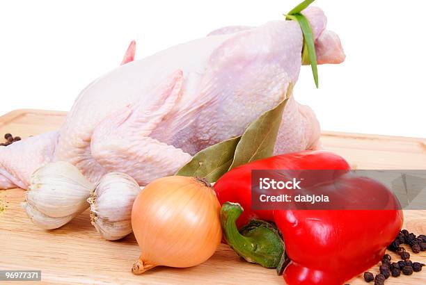Pollo Foto de stock y más banco de imágenes de Ajo - Ajo, Alimento, Carne