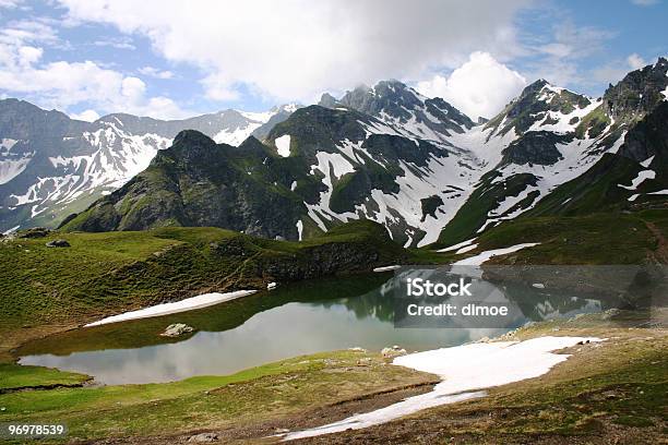 Photo libre de droit de Lac De Montagne Pizolsee banque d'images et plus d'images libres de droit de Alpes européennes - Alpes européennes, Alpes suisses, Canton de Graubünden