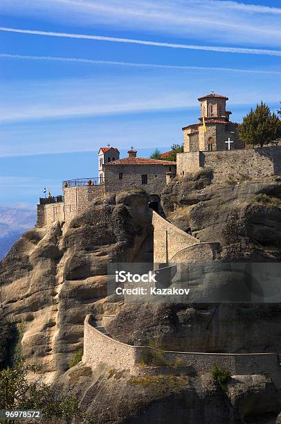 Foto de Mosteiro e mais fotos de stock de Abadia - Mosteiro - Abadia - Mosteiro, Ajardinado, Antigo