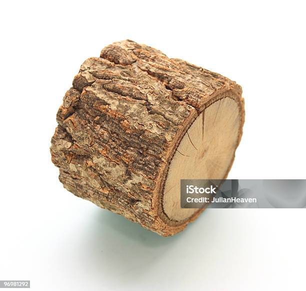 Singolo Pezzo Di Legno - Fotografie stock e altre immagini di Albero - Albero, Anello di albero, Ceppaia