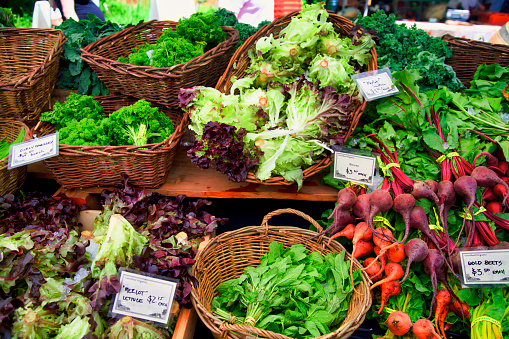 Lettuce, beets, parsley, and other vegetables at the farmer's market