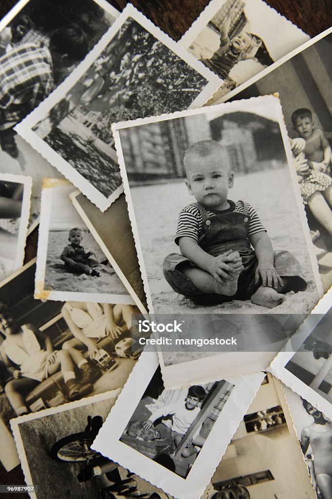 Recuerdos de la infancia - Foto de stock de Anticuado libre de derechos