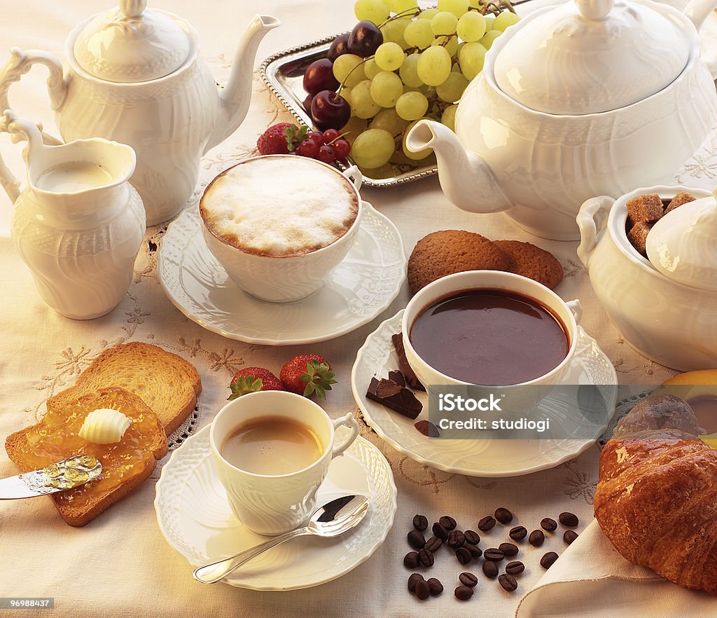 Prima colazione italiana - Foto stock royalty-free di Bibita