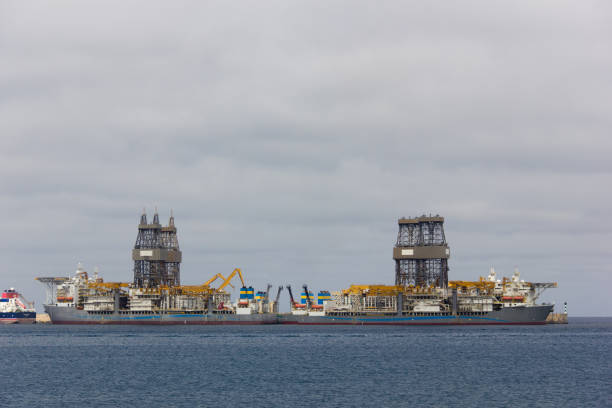 istock Drilling platform boats in Las Palmas harbor, Spain 969896036