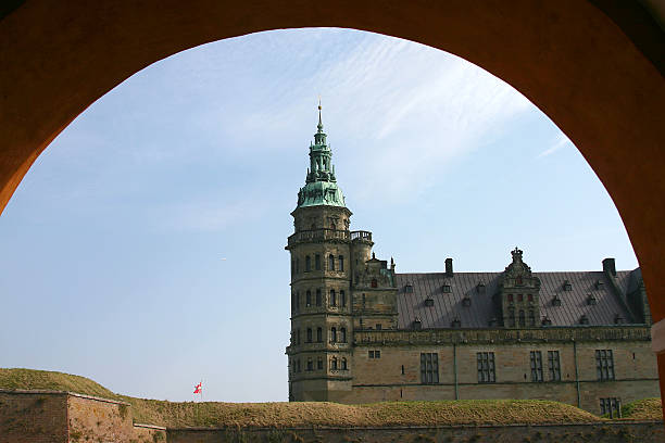 château de kronborg, danemark - kronborg castle photos et images de collection