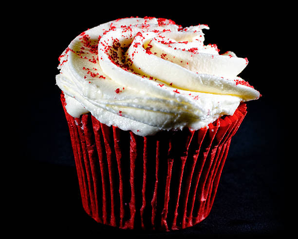 Bolinho veludo vermelho - fotografia de stock