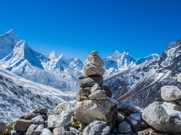 istock Himalaya mountain views on route to Everest Base Camp 970227802