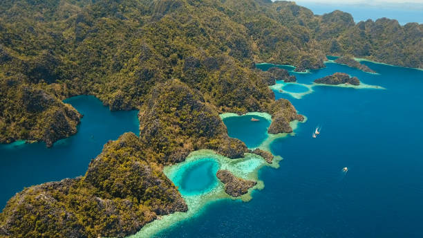 istock Mountain lake Barracuda on a tropical island, Philippines, Coron, Palawan 970253404