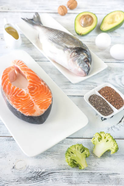 food with omega-3 fats - nutritional supplement salmon food flax imagens e fotografias de stock