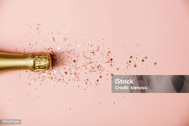 Lay Piatto Di Celebrazione - Fotografie stock e altre immagini di Spumante - Spumante, Natale, Party