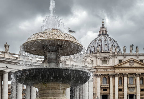 istock Fountain in Piazza San Pietro 970297924