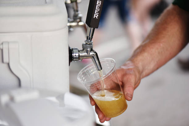 istock Outdoor beer pouring, portable bar 970547564