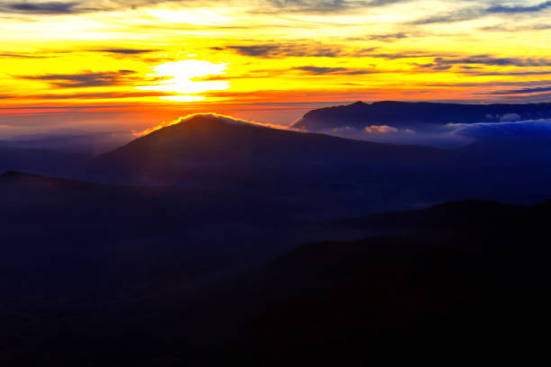 istock Sunrise morning idyllic with sunshine 970655544