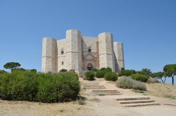 Castel del Monte Puglia, Italy Photograph of the castle built by Frederick II, Andria, Puglia murge photos stock pictures, royalty-free photos & images