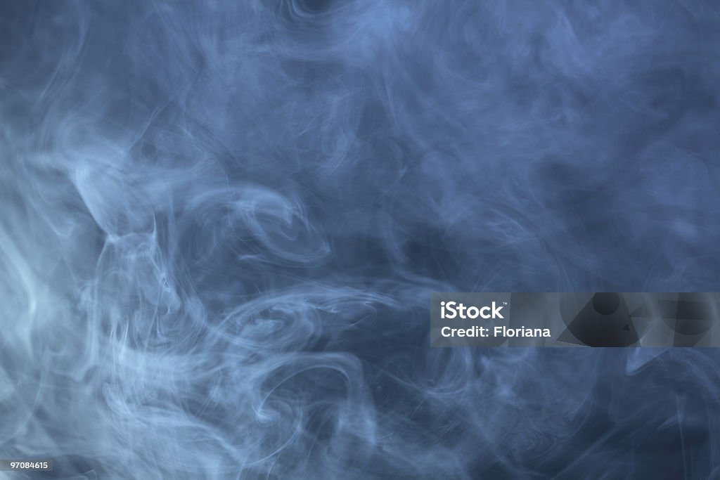 Freddo fumo blu - Foto stock royalty-free di Fumo - Materia