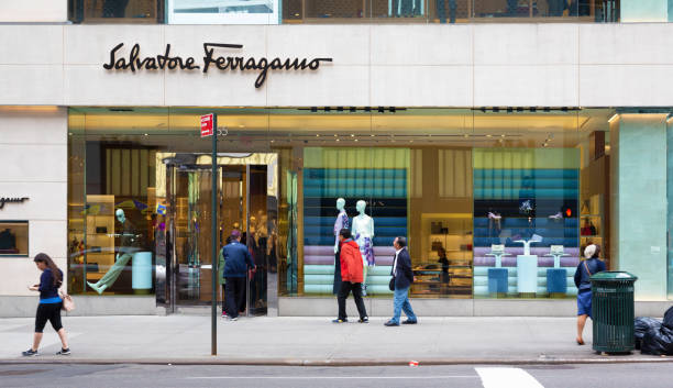 在曼哈頓市中心的慕比商店 - ferragamo 個照片及圖片檔