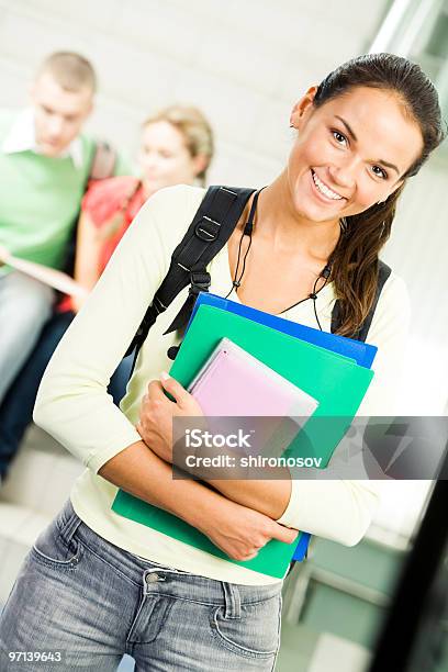 Fröhlich Studenten Stockfoto und mehr Bilder von Akte - Akte, Attraktive Frau, Bildung