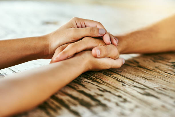 istock Kindness travels far 971427156