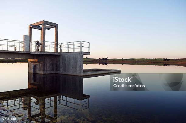 Torre De Entrada Foto de stock y más banco de imágenes de Bomba de agua - Herramientas profesionales - Bomba de agua - Herramientas profesionales, Energía hidroeléctrica, Compartimiento para almacenamiento