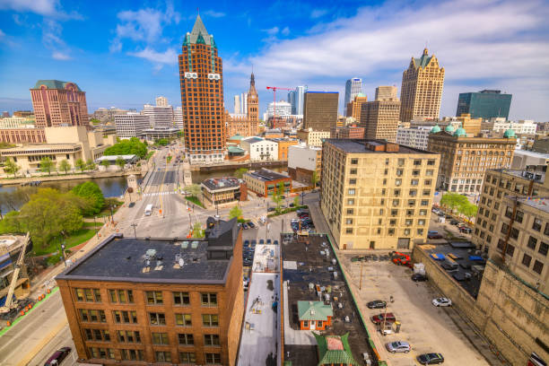 istock Milwaukee, WIsconsin Skyline 971567508