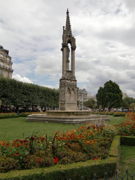 istock Notre-Dame de Paris 971682356