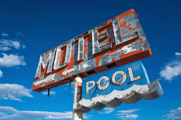 A dilapidated, vintage motel sign in the desert of Arizona A dilapidated, classic, vintage motel sign in the desert of Arizona baseball rundown stock pictures, royalty-free photos & images