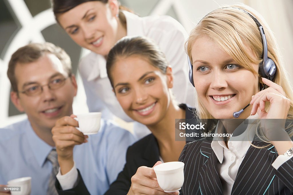 Chamada importante e intervalo para café - Foto de stock de Adulto royalty-free