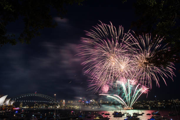 istock Sydney New Year's Eve Fireworks 971922104