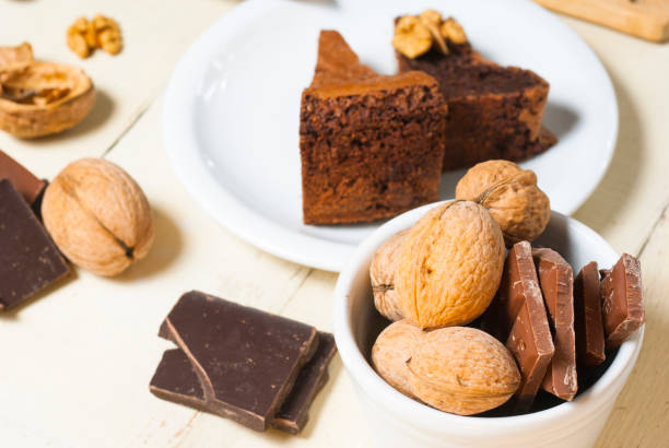 istock Nut tart arrangement 971924656