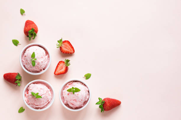istock Strawberry ice cream 971955670