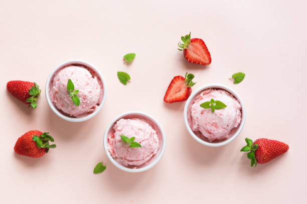 istock Strawberry ice cream 971955690