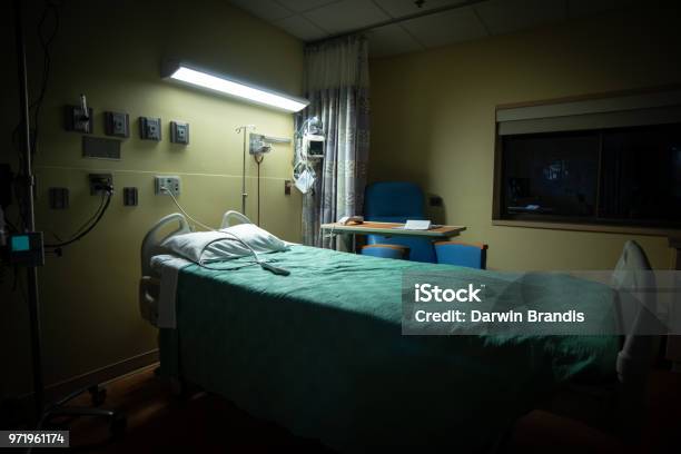 Empty Hospital Room Stock Photo - Download Image Now - Bed - Furniture, Death, Empty