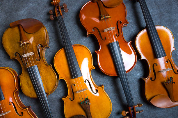 istock Violin and black background 971980824