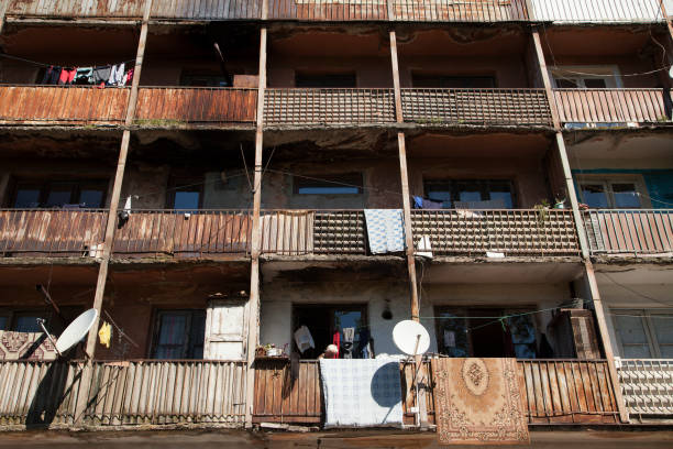 istock Old georgian public housing 971992778