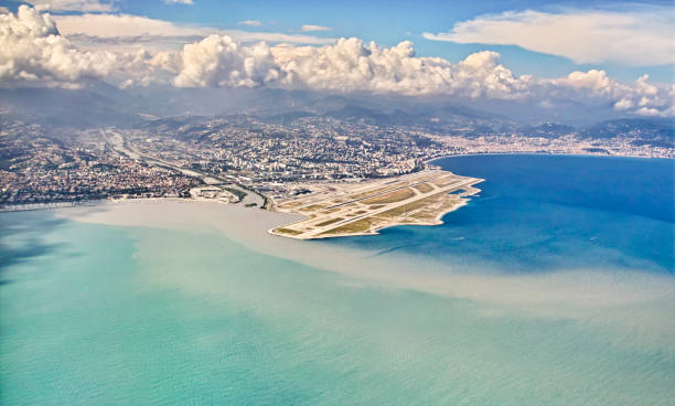 aeroporto di nizza dall'alto, francia - city of nice france city coastline foto e immagini stock