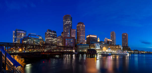 istock Boston Sunrise Pano 4 972020102
