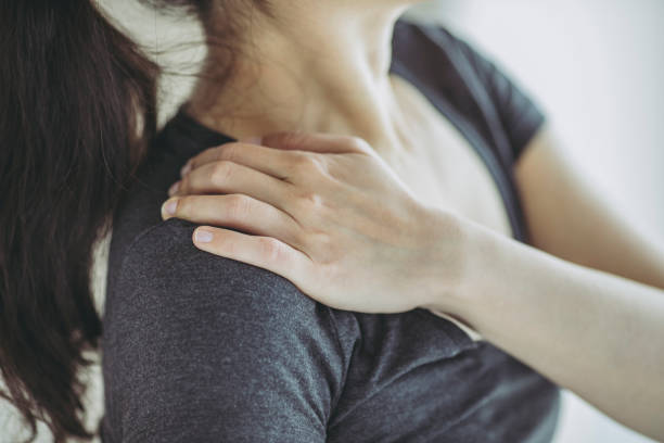 istock Asian women and stiff shoulders 972042602