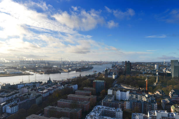 istock Hamburg HafenCity 972042714